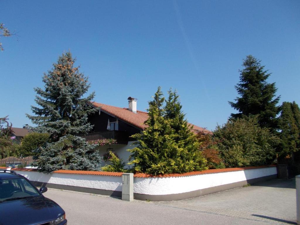 Karl-Stieler-Str. One Room In A 2 Room Appartment ; Lot Space Bruckmuhl Luaran gambar